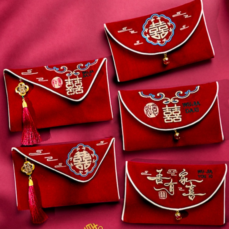 Embroidery Red - 1 個複数のパターン結婚式の赤い封筒最高の願いを刺繍した新年の祝福バッグタッセルデザインベルベット生地
