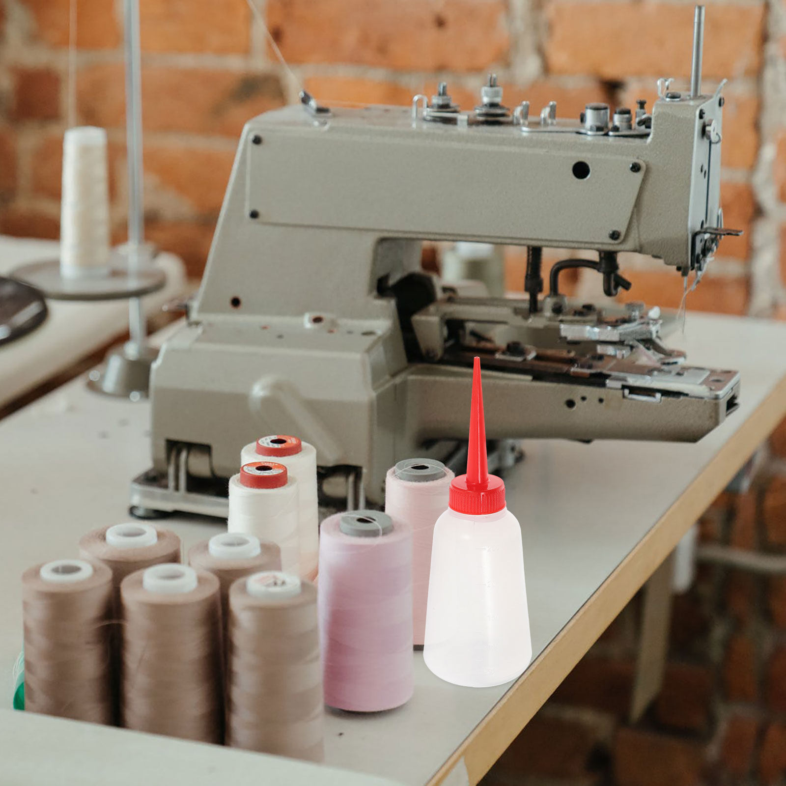 2個入りプラスチック製ミシンオイルボトル、エンジンオイル用ジ - Embroidery Red のレビューと価格