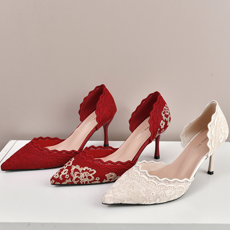 高級赤白レース刺繍ハイヒール花嫁靴女性ブランドデザインポイン - Embroidery Red のレビューと価格