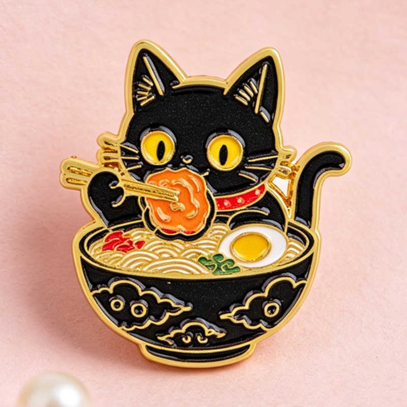 かわいい黒猫が麺を食べるエナメルピン、素敵な動物のラペルバッ - Embroidery Love のレビューと価格