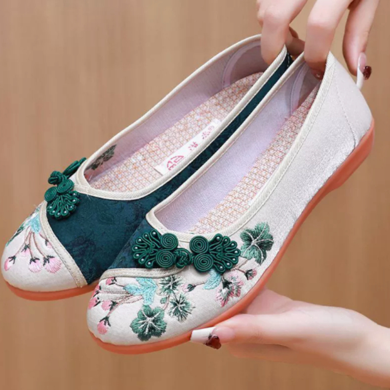 レトロ中国風の女性のキャンバスシューズ刺繍伝統的な滑り止めス - Embroidery Style のレビューと価格